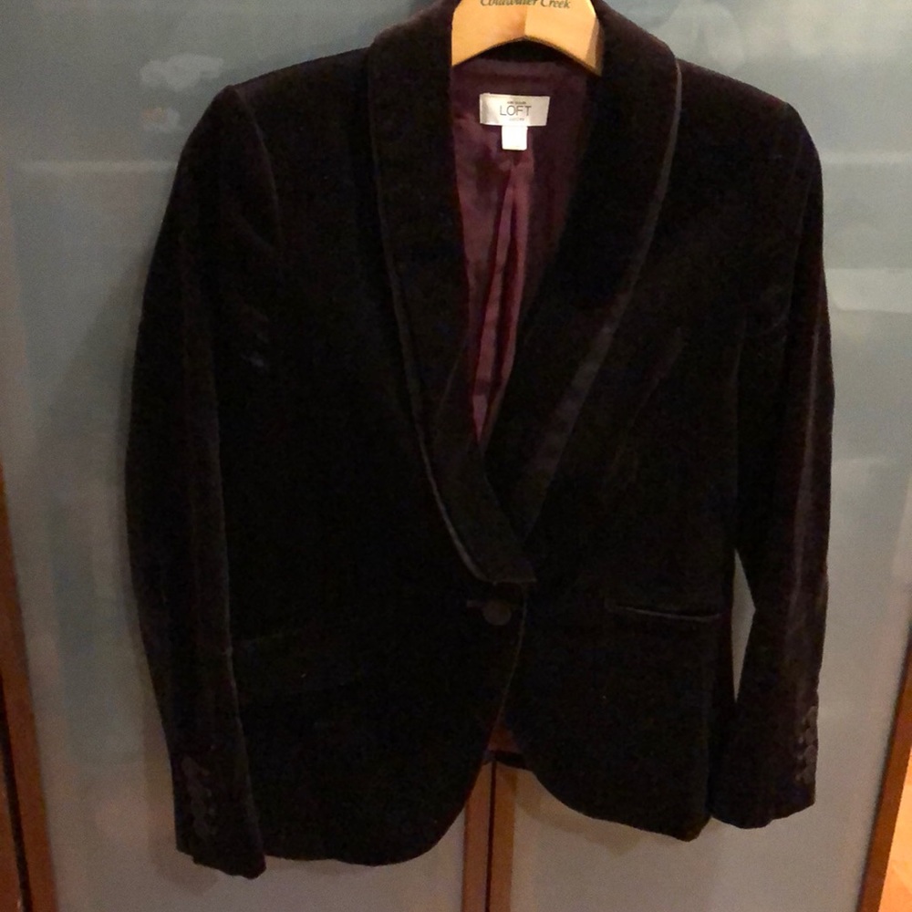 Loft velvet blazer